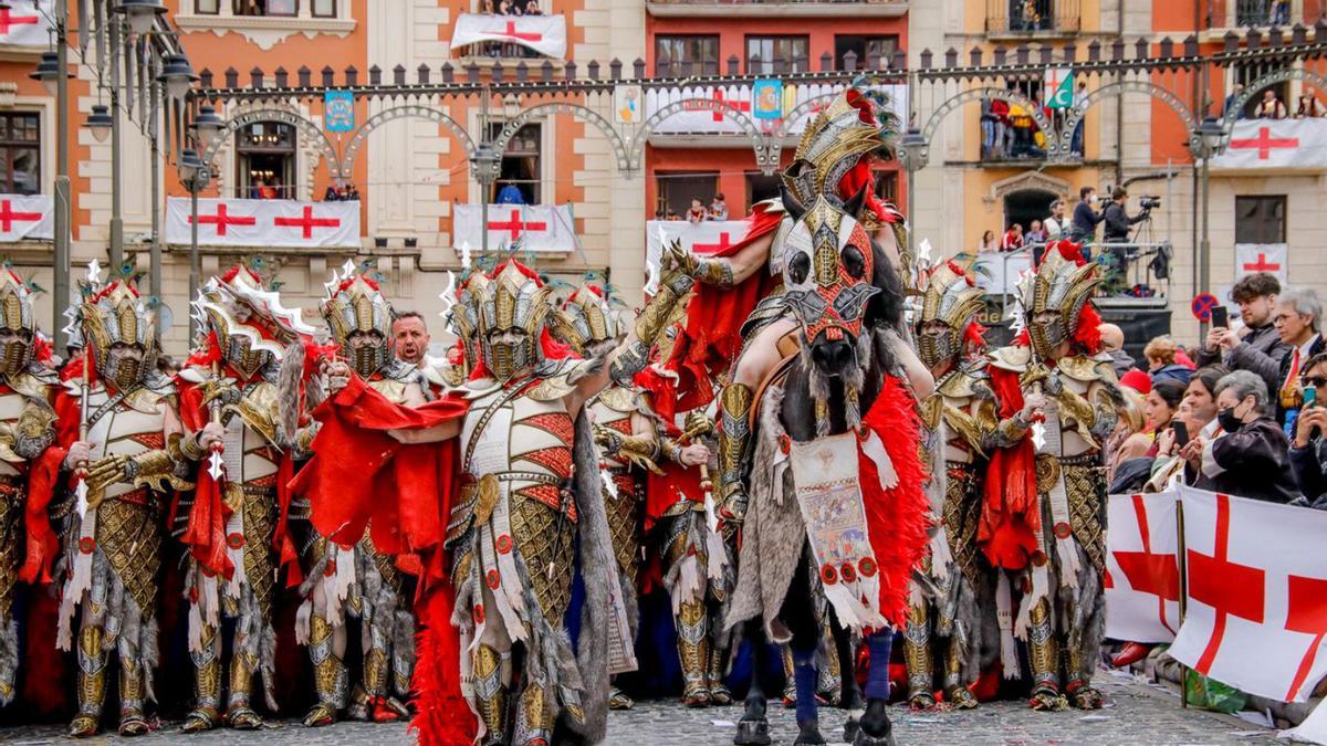 moros-y-cristianos-en-peniscola-fiestas-patronales